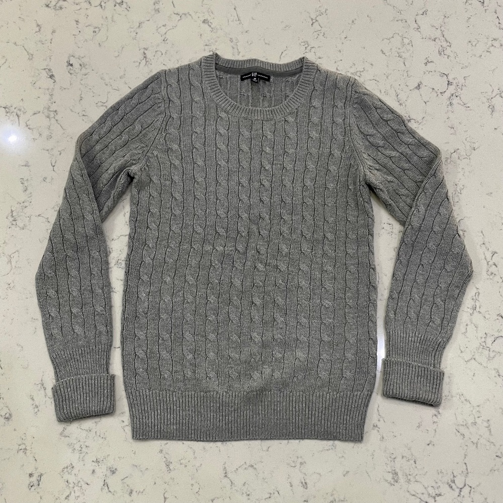 NWOT, Gap Cable Knit Sweater
